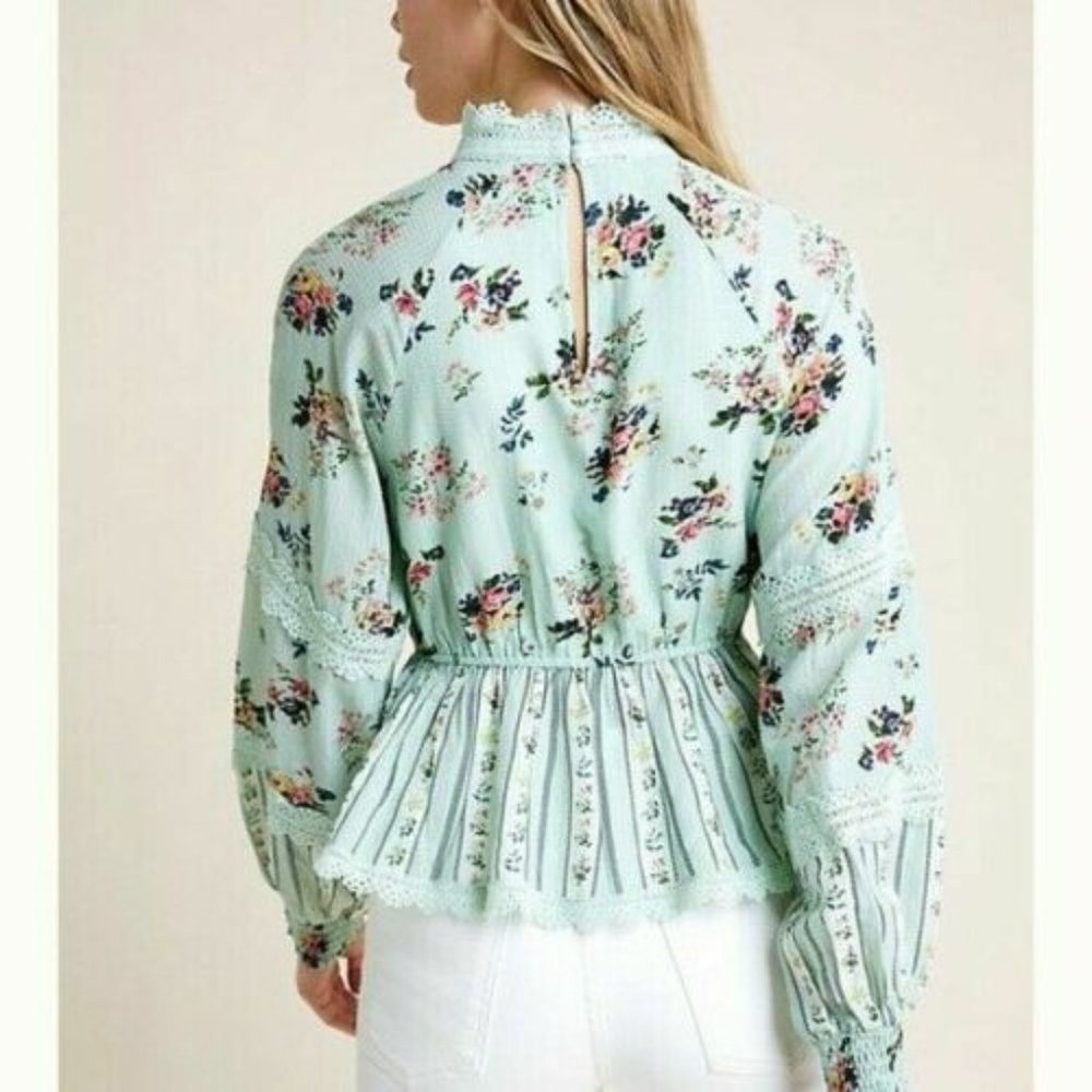 ANTHROPOLOGIE Hemant & Nandita Amour Floral Blouse - Picture 6 of 11